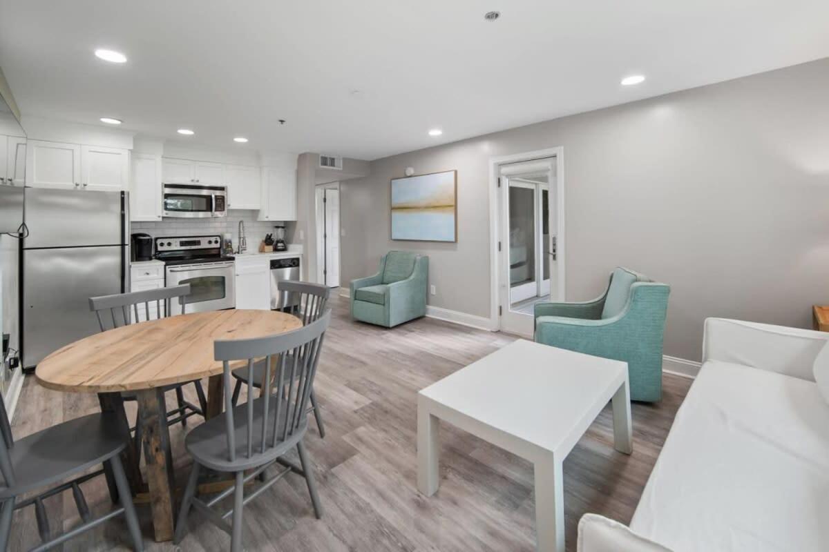 Newly Renovated Condo With Private Balcony! Panama City Beach Exterior photo