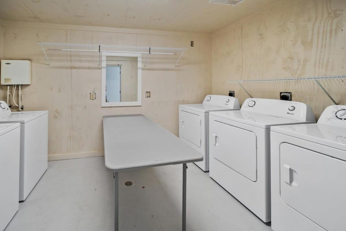 Newly Renovated Condo With Private Balcony! Panama City Beach Exterior photo