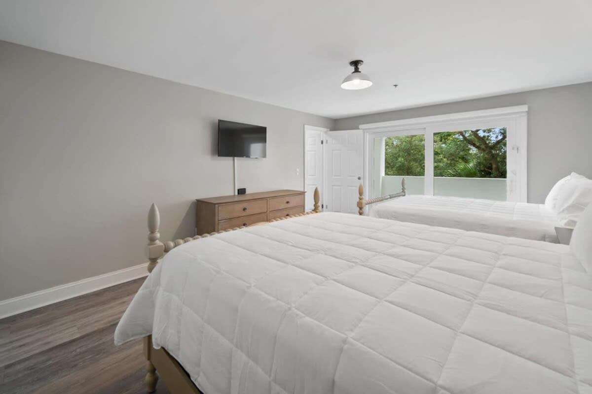 Newly Renovated Condo With Private Balcony! Panama City Beach Exterior photo